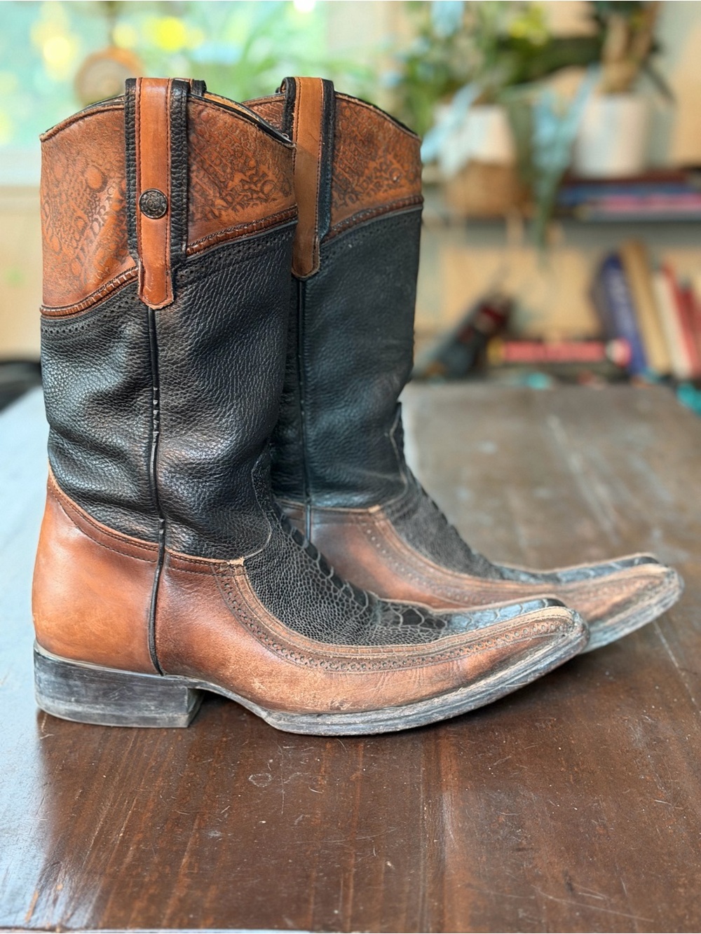 Cuadra TwoToned Western Boots Crafted with Ostrich Leg Leather - 9M
